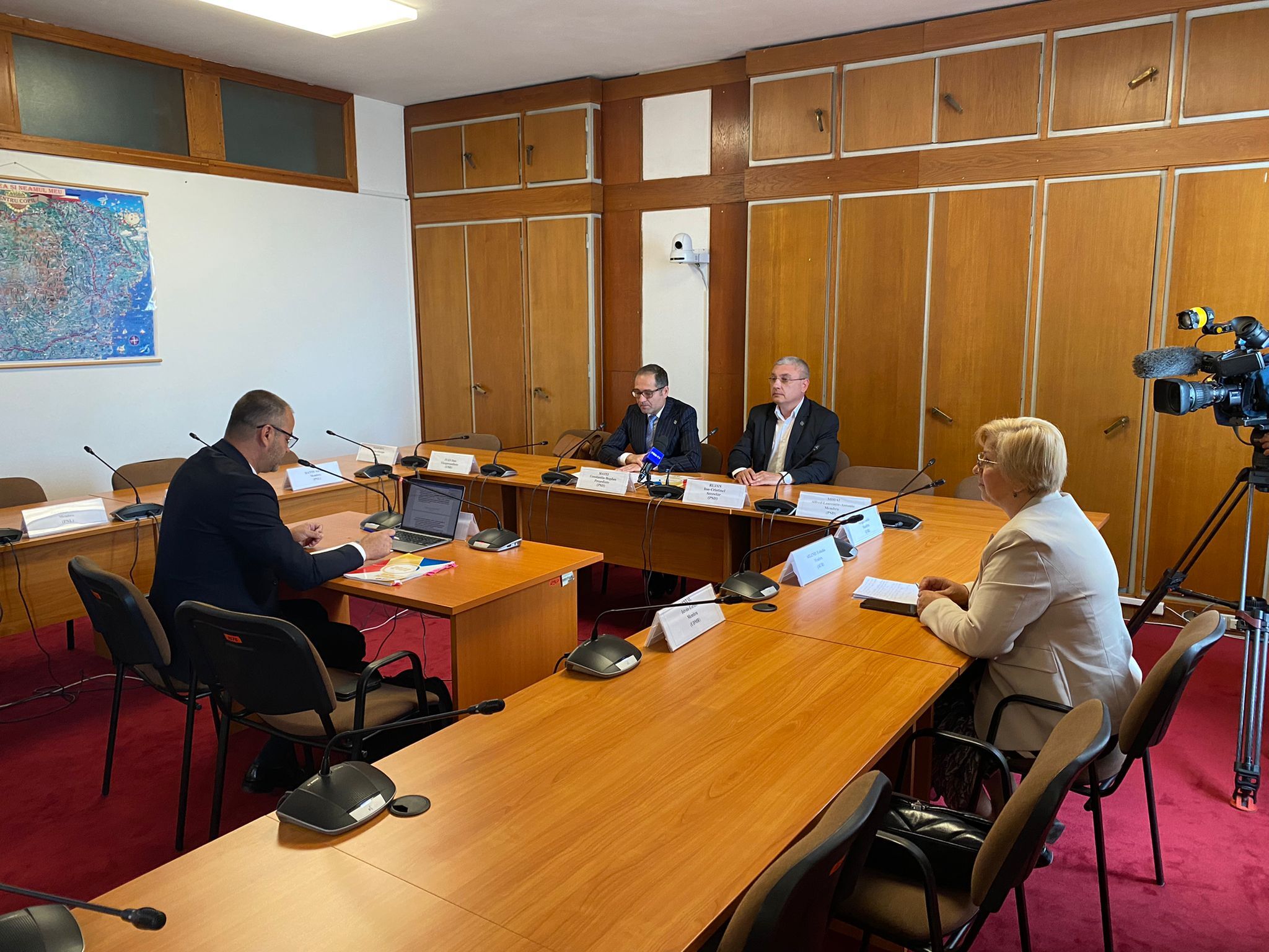 senat 2